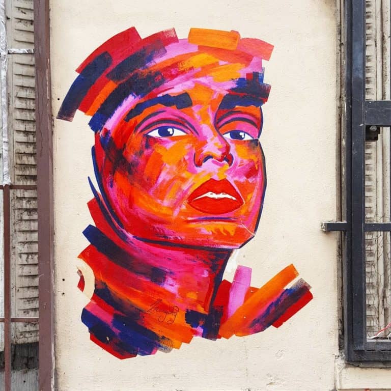 manyoly street art paris femme rouge