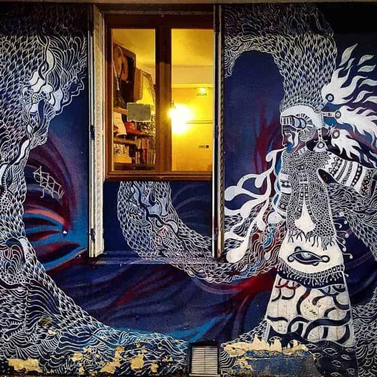La langue des fantômes – Street art par Claire Courdavault, Paris