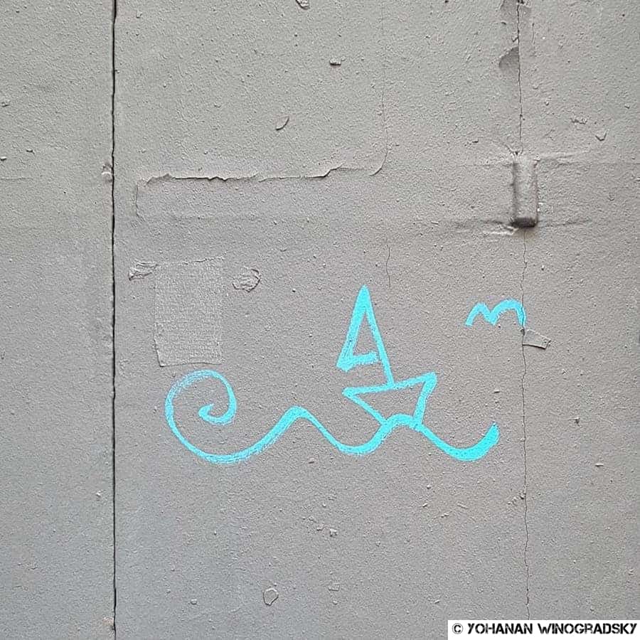 street art paris Dessin bateau sur mer